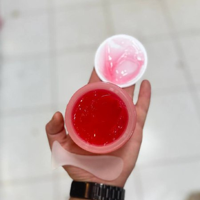 ژل کرم آبرسان کلاژن مدیکیوب